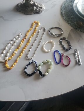 Assorted Women's Beaded Jewelry Set in Yellow, White, Black, Green, Blue, Pearls